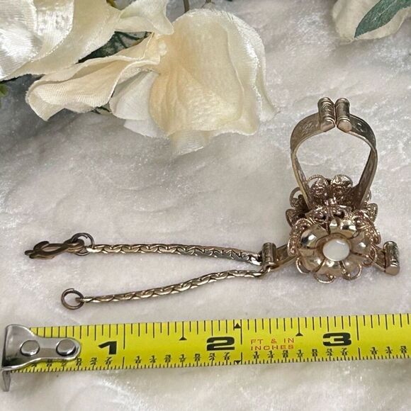 Rare Vtg Glove Purse Scarf Opera Size 3 1/4" Gold-tone Floral Engraved MOP Inset - Picture 7 of 14